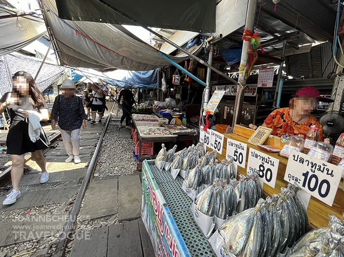 泰國美功鐵道市場(Mae Klong Railway Market)