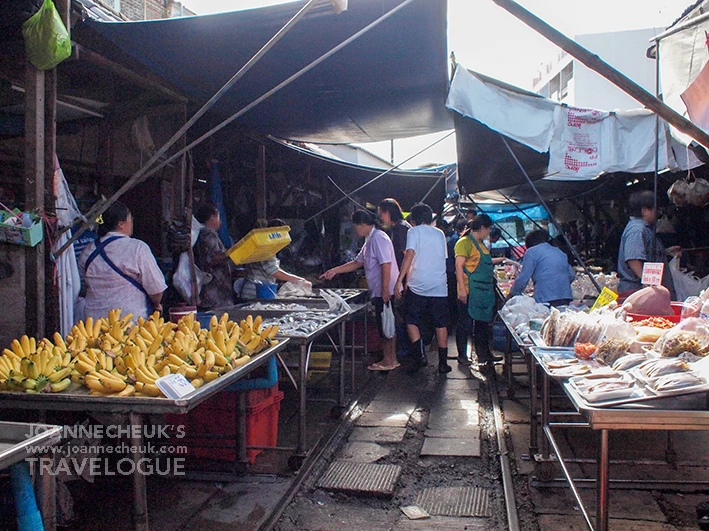 泰國美功鐵道市場(Mae Klong Railway Market)