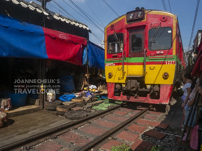 泰國美功鐵道市場(Mae Klong Railway Market)