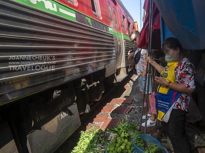 泰國美功鐵道市場(Mae Klong Railway Market)