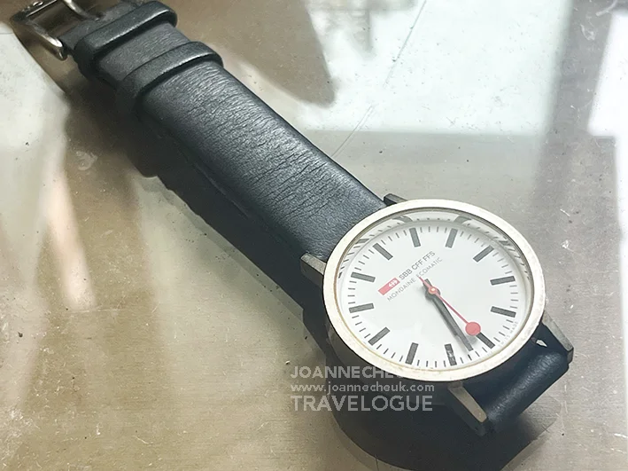 Mondaine Ecomatic手表
